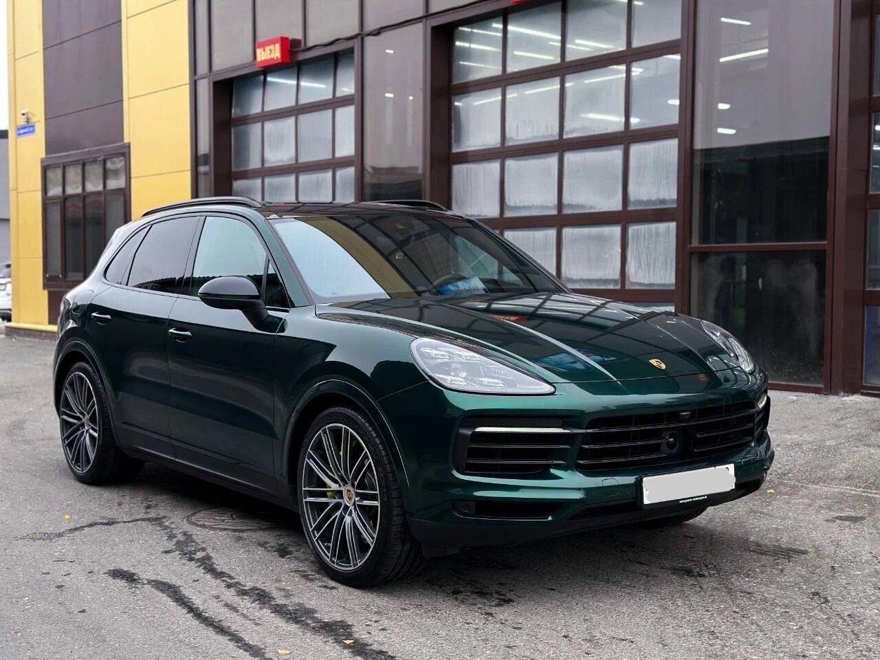 Porsche Cayenne Зелёный