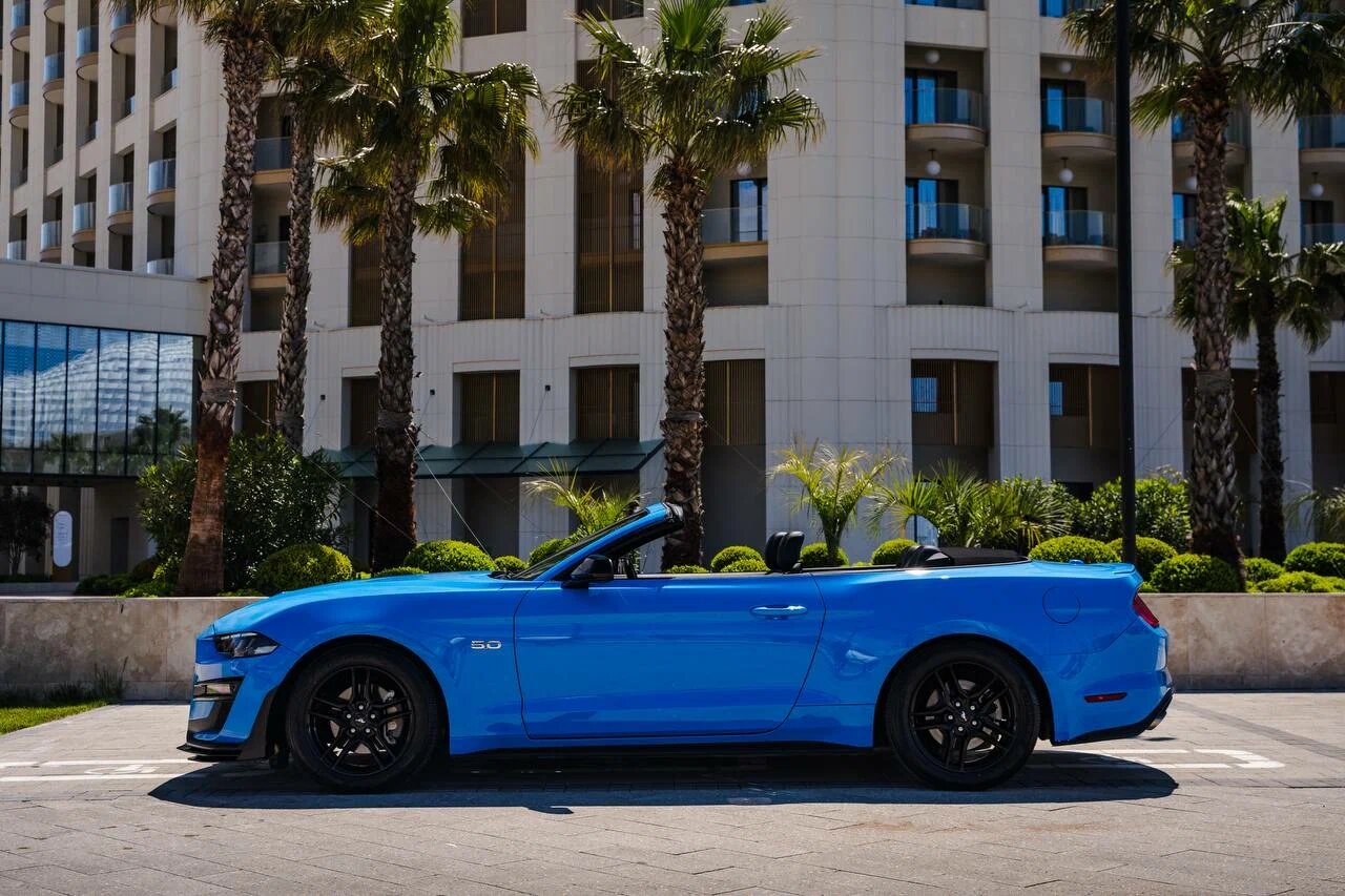 Ford Mustang Синий