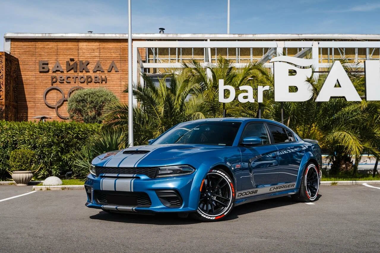 Dodge Charger 6.4